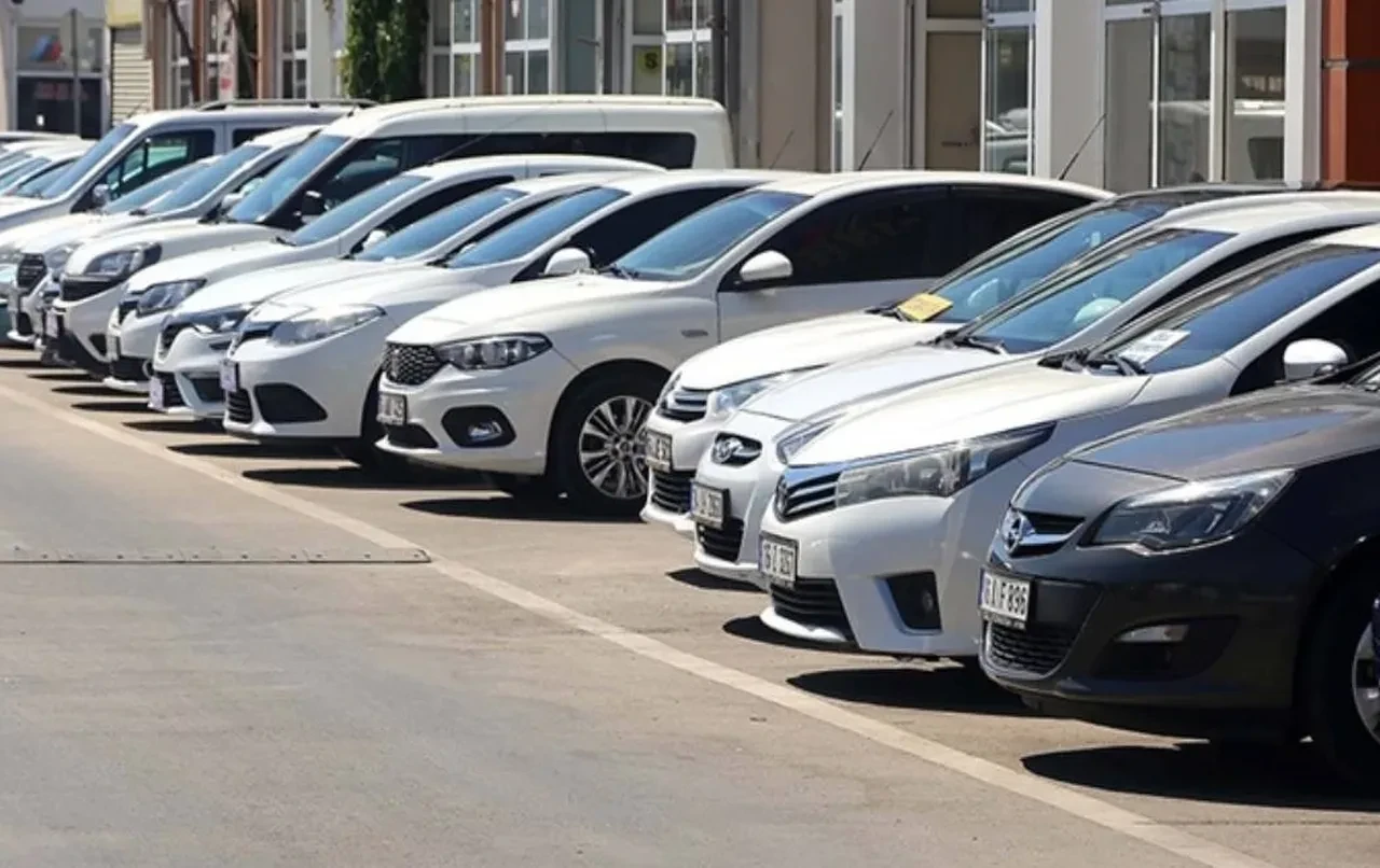 Otomobil fiyatları yükselecek mi? Toyota kara senaryoyu tarih vererek açıkladı!