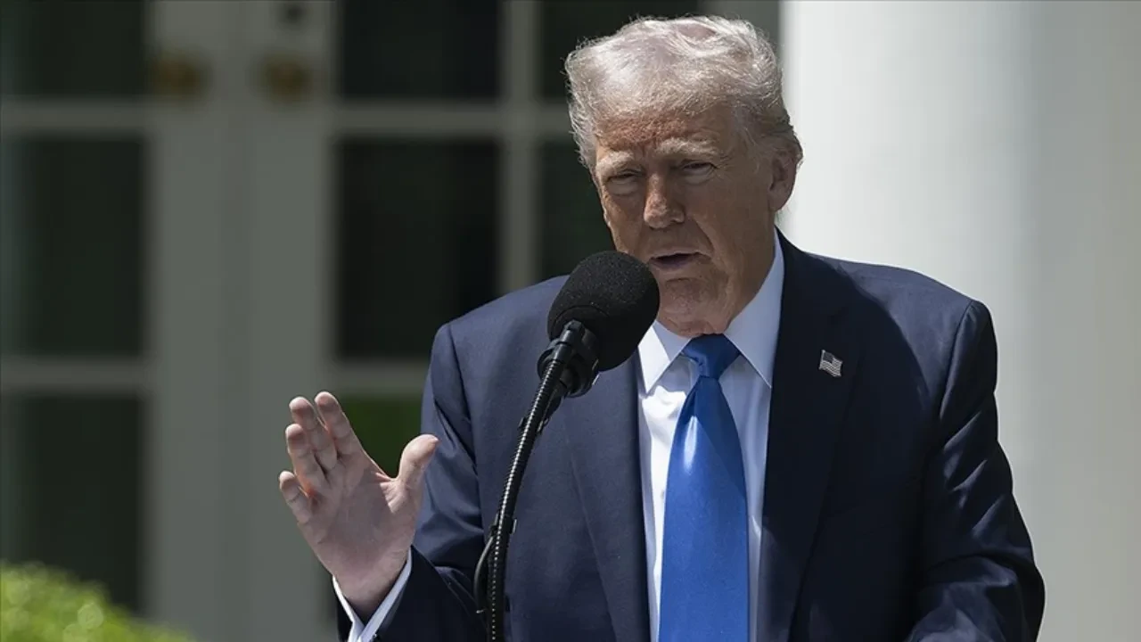 Trump'tan şok yorum! 'Aptal ama seviyorum'