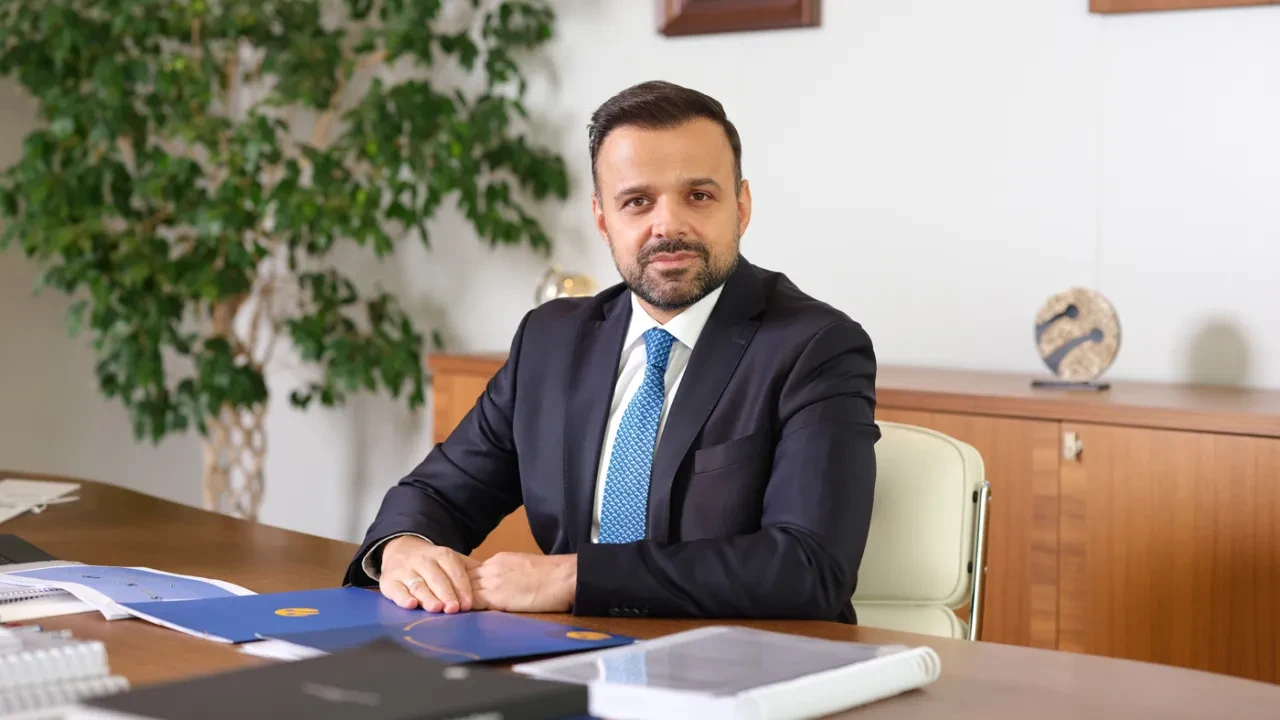 Turkcell, BOTAŞ fiber altyapı ihalesini kazandı: 15 yıllık stratejik anlaşma