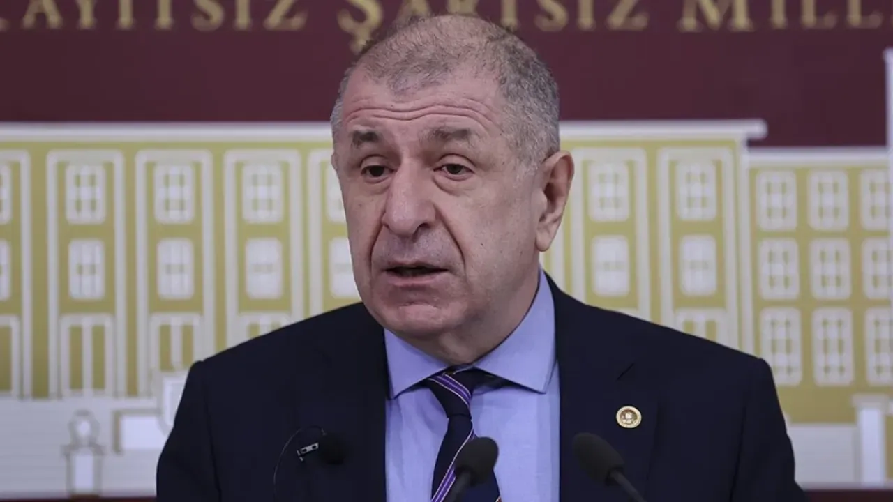 Ümit Özdağ hastaneye kaldırıldı! Duruşma ertelendi