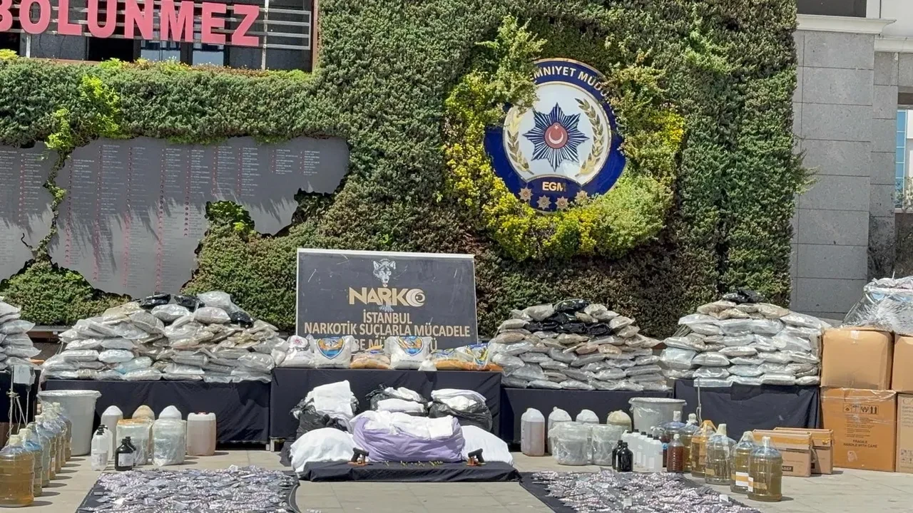 Uyuşturucu operasyonunda şoke eden detaylar! 'Havlu' yöntemiyle ülkeye sokmuşlar