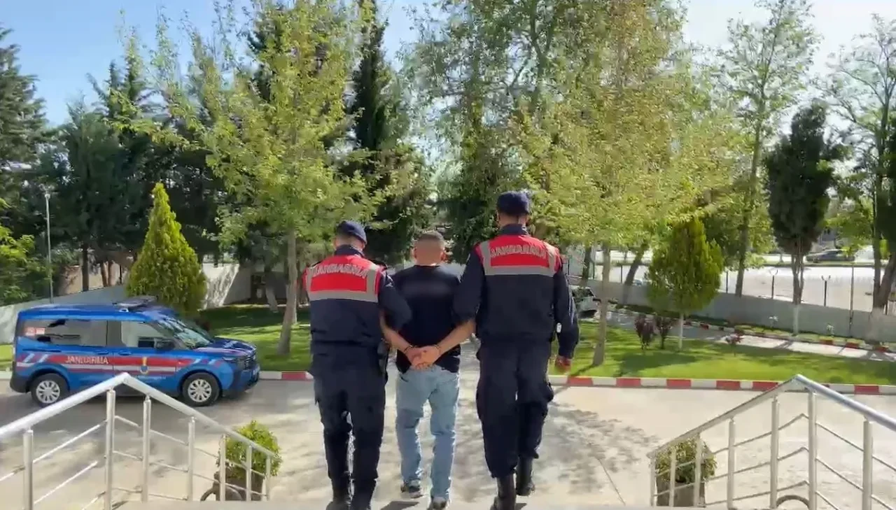 2 kuzeni öldüren katil 6 yıl sonra yakalandı