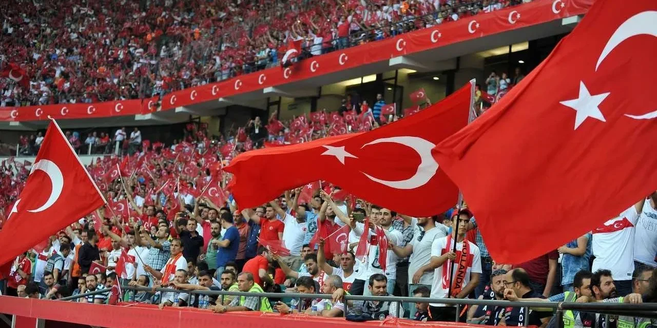 A Milli Futbol Takımı Dünya Kupası yolunda! İspanyollar Konya'da