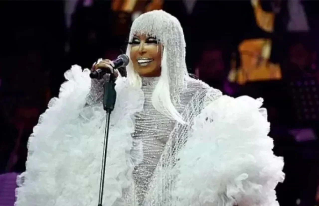 Bülent Ersoy yine birilerine sinirlendi! Tehditler savurdu 