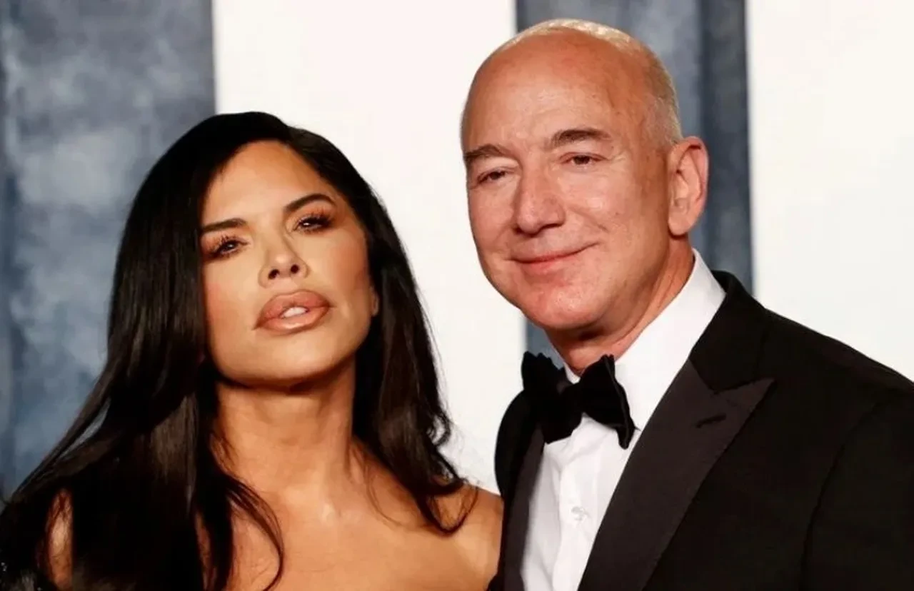 Dünyanın en zengin insanı Jeff Bezos evleniyor! İki ünlü isimle anlaşma yapıldı