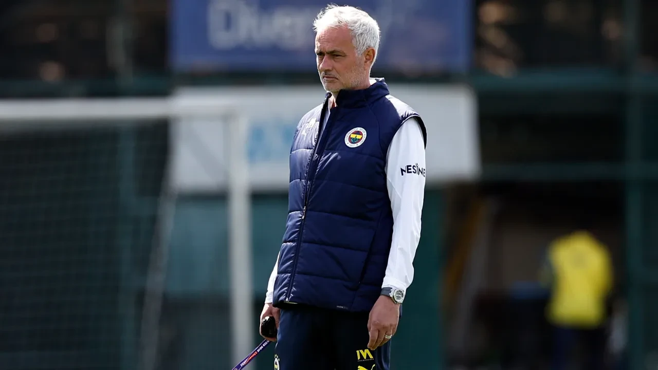 Jose Mourinho'dan maç öncesinde şampiyonluk açıklaması! 