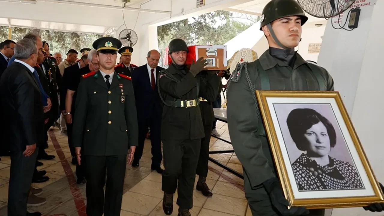 Kayıp şehit Ayşe Ramadan'ın naaşı 51 yıl sonra bulunarak KKTC'de defnedildi