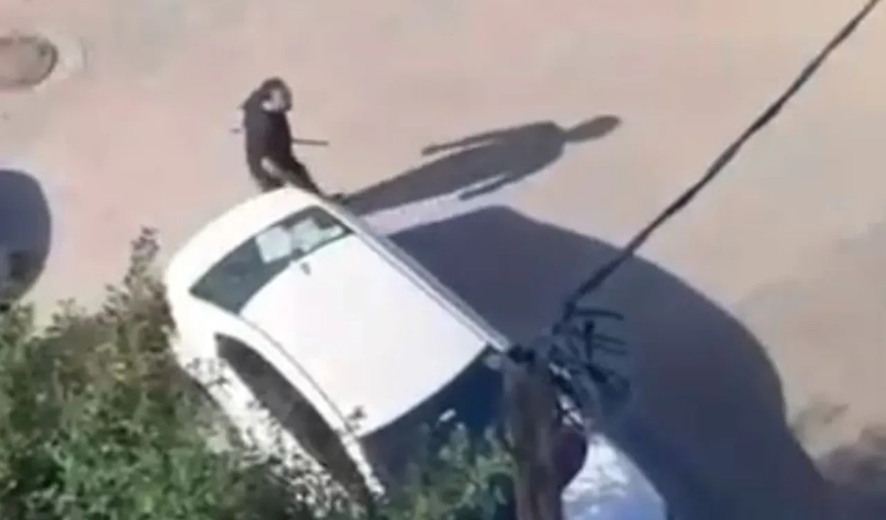 Komşular arasında gürültü kavgası! Bıçak ve sopayla dehşeti yaşattı