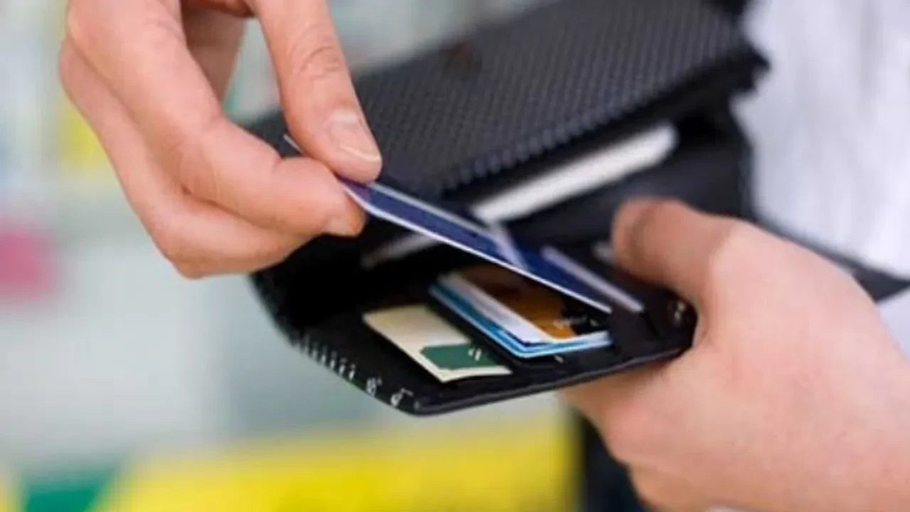 Kredi kartı kullananlar dikkat! Bilgileri saniyede kopyalandı! Gelen 1 milyon liralık borçla neye uğradığını şaşırdı