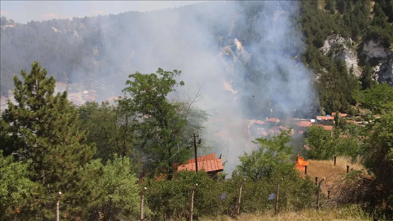 Kütahya'da bir evde yangın çıktı! Alzheimer hastası feci şekilde can verdi