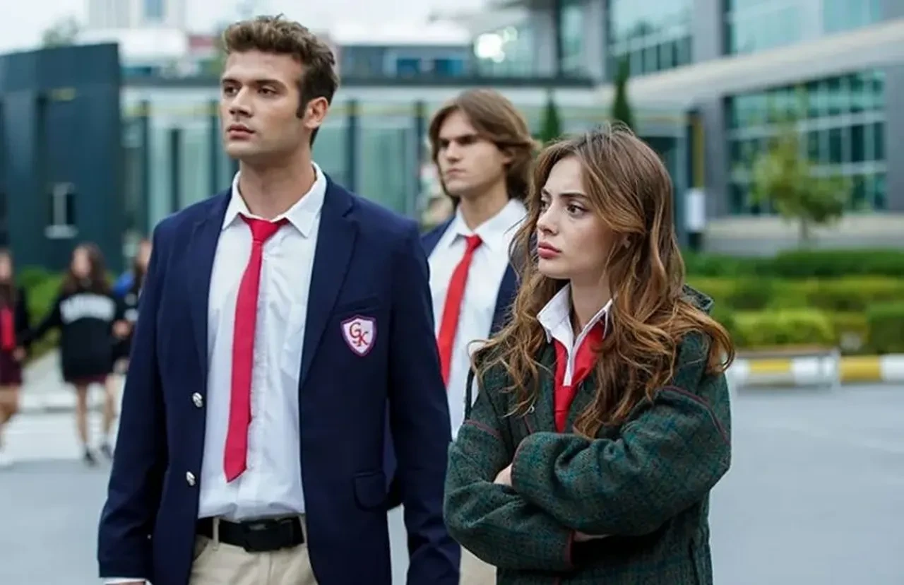 Rabia Soytürk ile Caner Topçu birbirine girdi! "Onu sevdiğim söylenemez" sözlerine cevap geldi