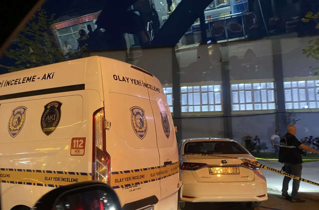   Sakarya'da 15 yaşındaki çocuk, 17 yaşındaki çocuğu bıçakladı