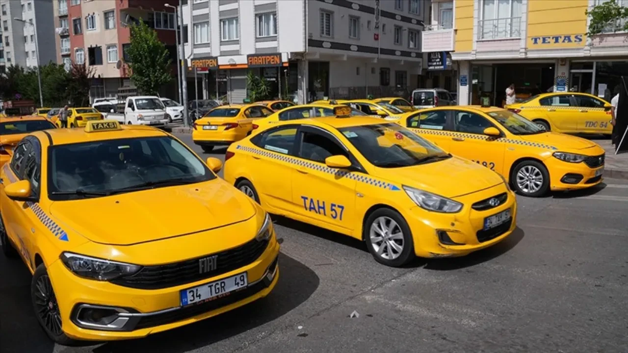 Taksilerde yeni dönem! Tüm taksilerde zorunlu olacak: Taksimetreye bağlı çalışacak
