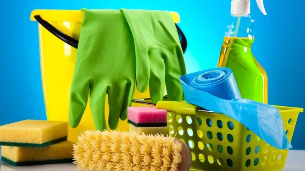 Banyo temizlenirken yapılan büyük hata! Zehirlenmeye neden oluyor, akciğerlerde hasar bırakıyor