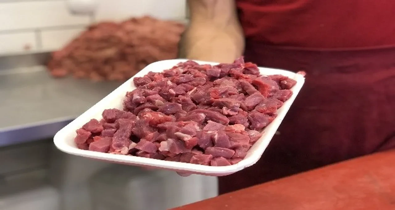 Kurban eti pişirirken bu hatayı yapmayın! Uzman hekim açıkladı: Kanserojen maddeye dönüşüyor