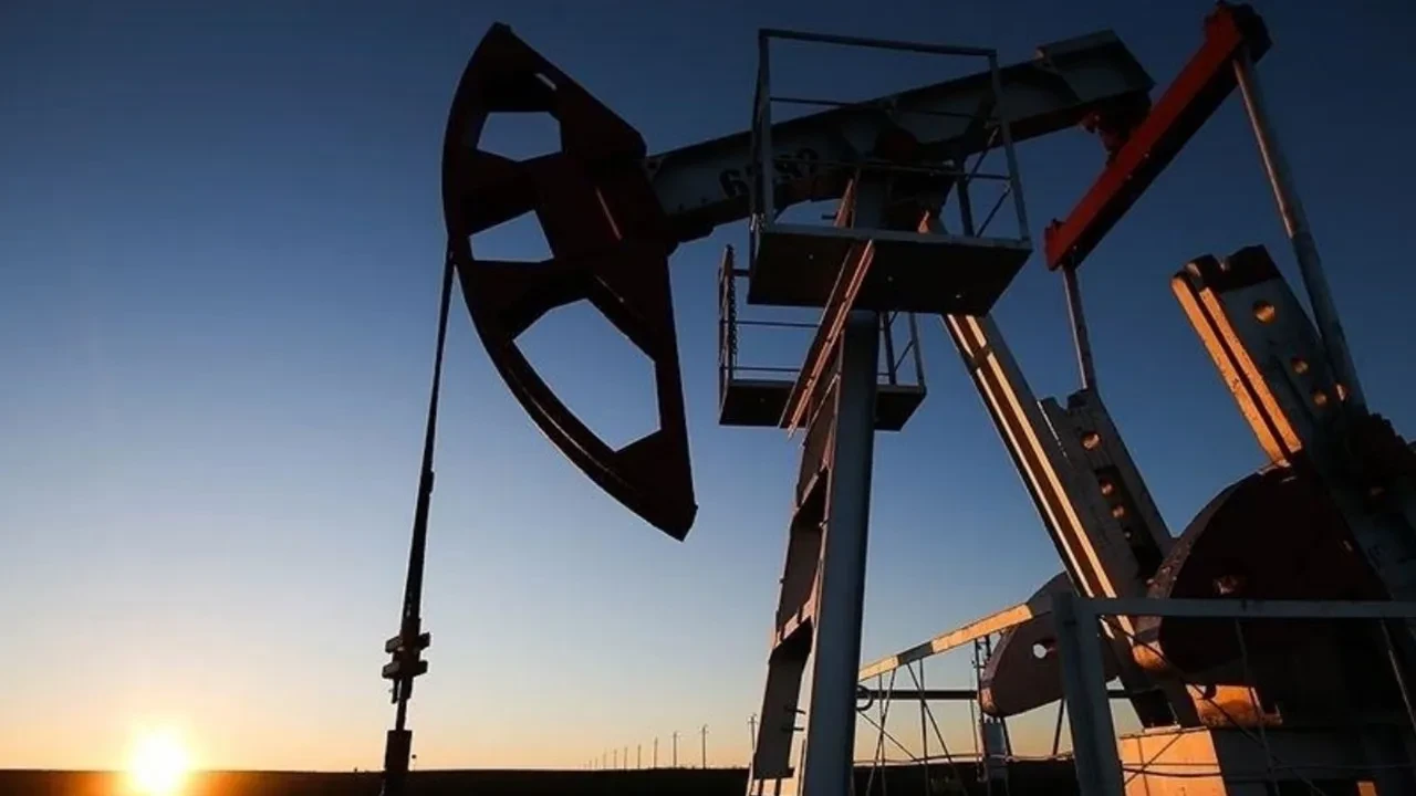 OPEC+ Temmuz ayında da petrol vanalarını açık tutuyor