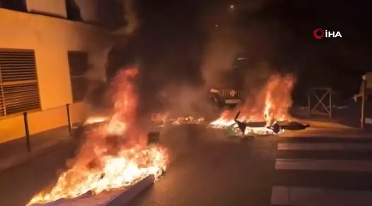 PSG'nin Şampiyonlar Ligi zaferi Paris'i savaş alanına çevirdi: Onlarca gözaltı var