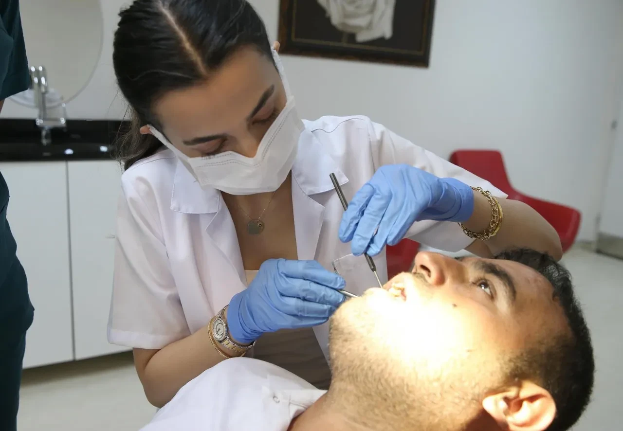 Diş çürüğü vakaları artıyor, uzman isim uyardı! Diş ipi ve ağız gargarası önerisi