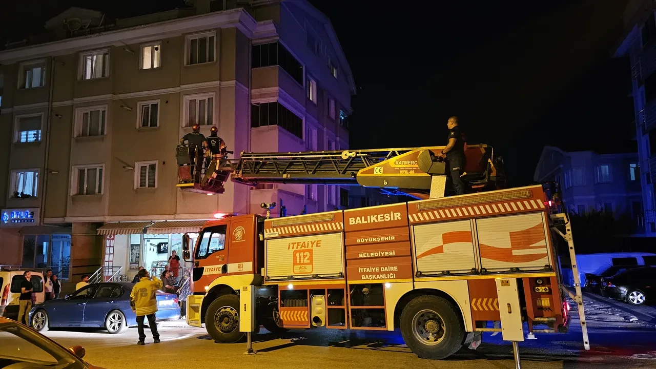Endişelendiren sessizlik! Ekipler balkondan girdi, uyurken buldu
