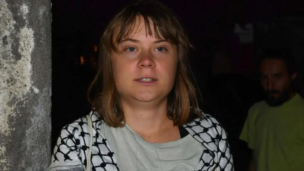 Greta Thunberg İsrail'in aktivistlere muamelesini açıkladı: O belgeye imza istemişler