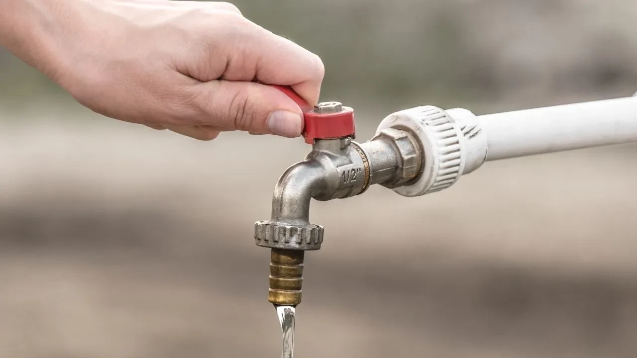 İzmir'de 7 ilçede su kesintisi! Foça, Konak, Karaburun, Menemen'de uzun süreli arıza