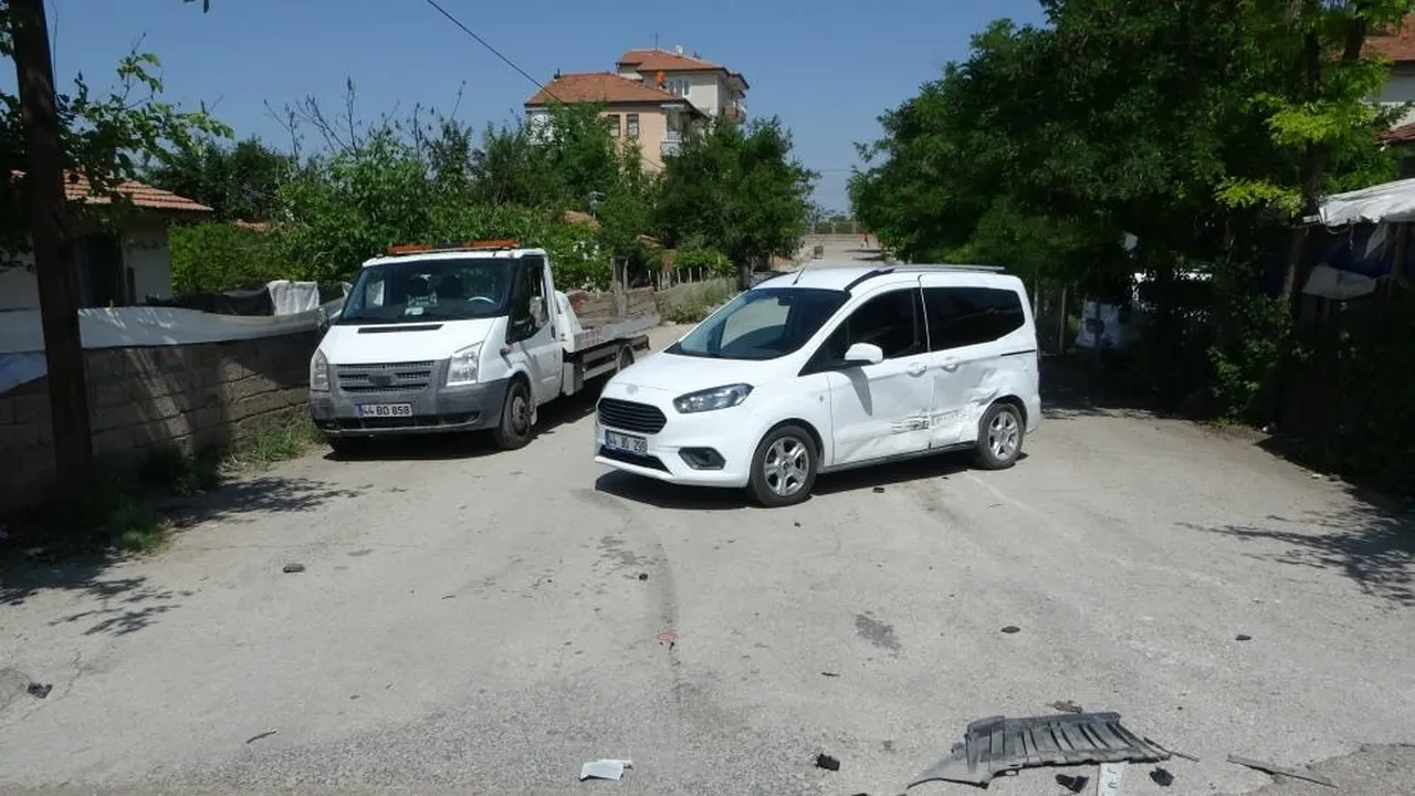 Malatya'da yürekleri ağza getiren kaza! Yaralılar var