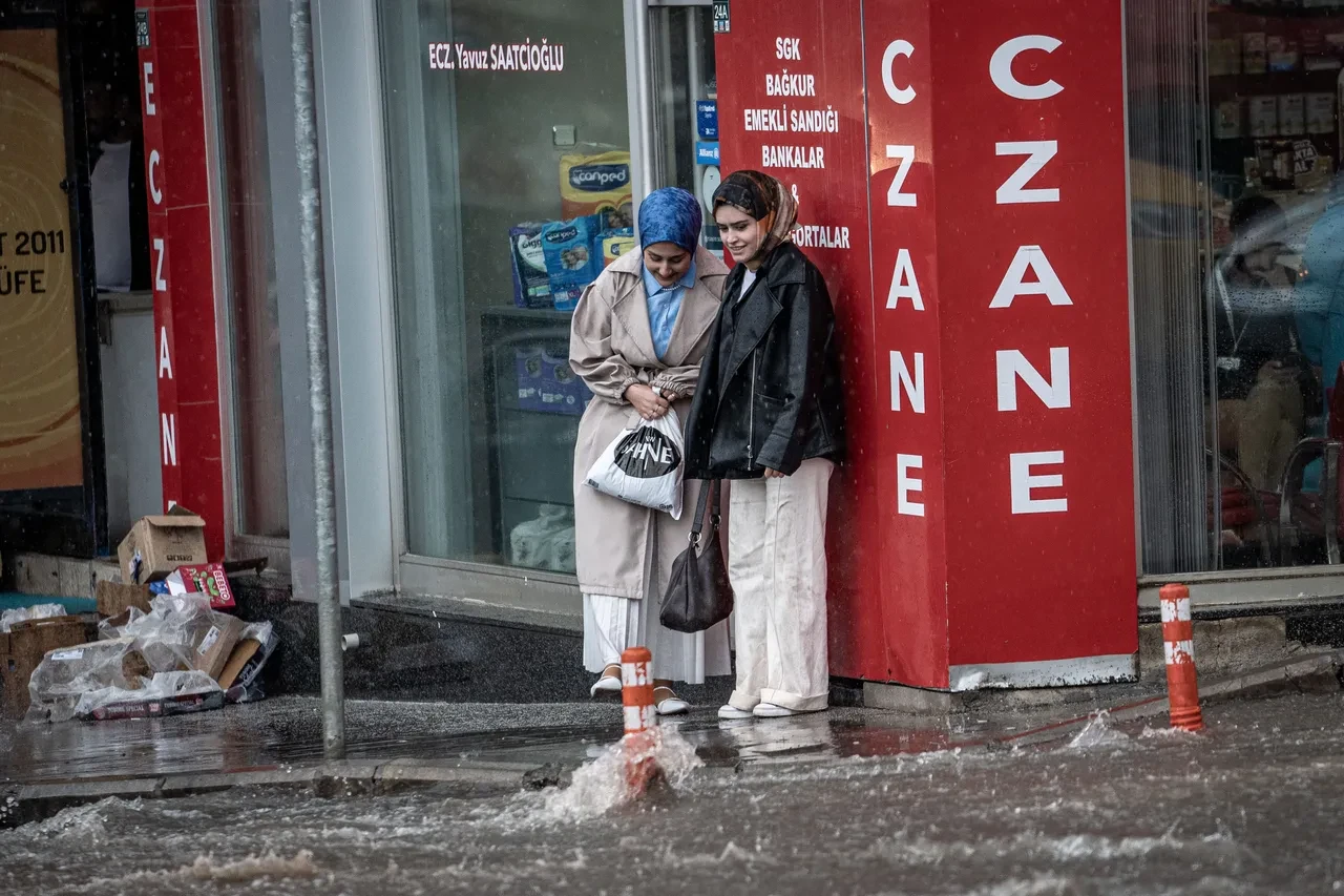 Meteoroloji'den yağmur uyarısı: 10 ilde sağanak etkili olacak