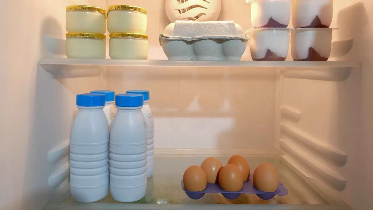 Yumurtaları sakın buzdolabında buraya koymayın! Ünlü şef uyardı: Daha çabuk bozuluyor
