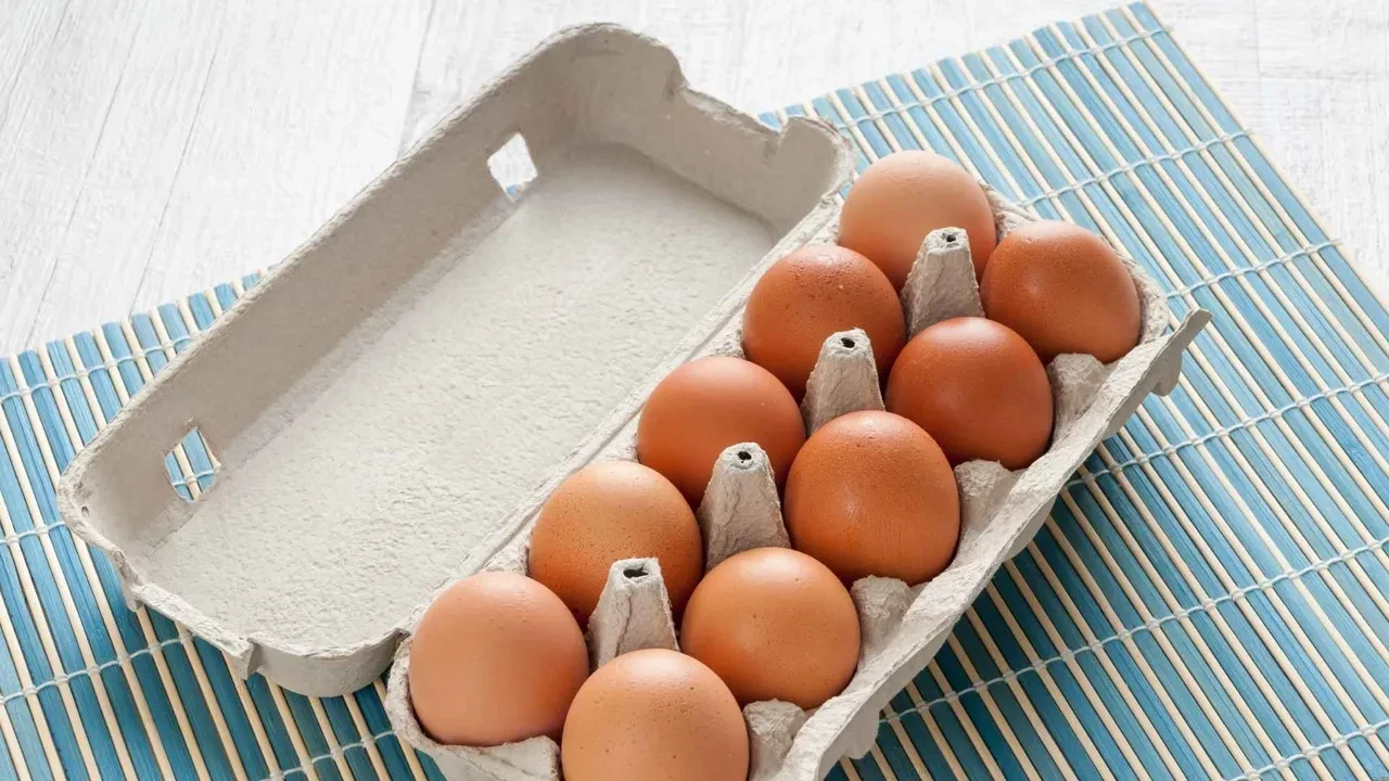 Yumurtaları sakın buzdolabında buraya koymayın! Ünlü şef uyardı: Daha çabuk bozuluyor