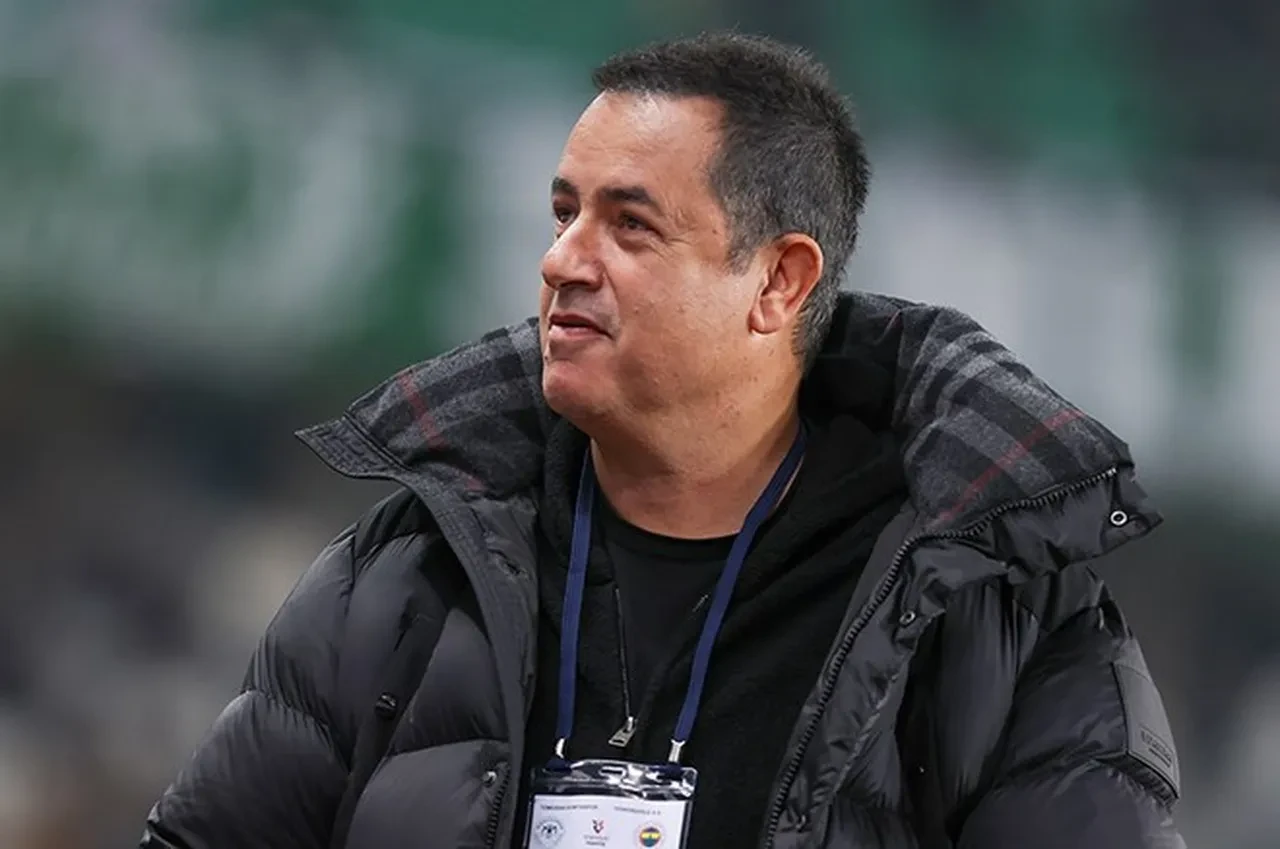 Acun Ilıcalı Fenerbahçe’den ayrıldı mı? Neden ayrıldı?