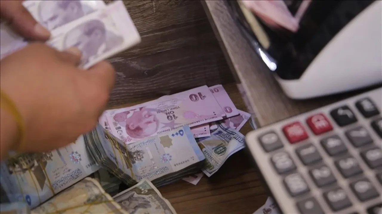 Bankalar faizsiz kredi yarışına girdi! Hangi banka ne kadar kredi veriyor?