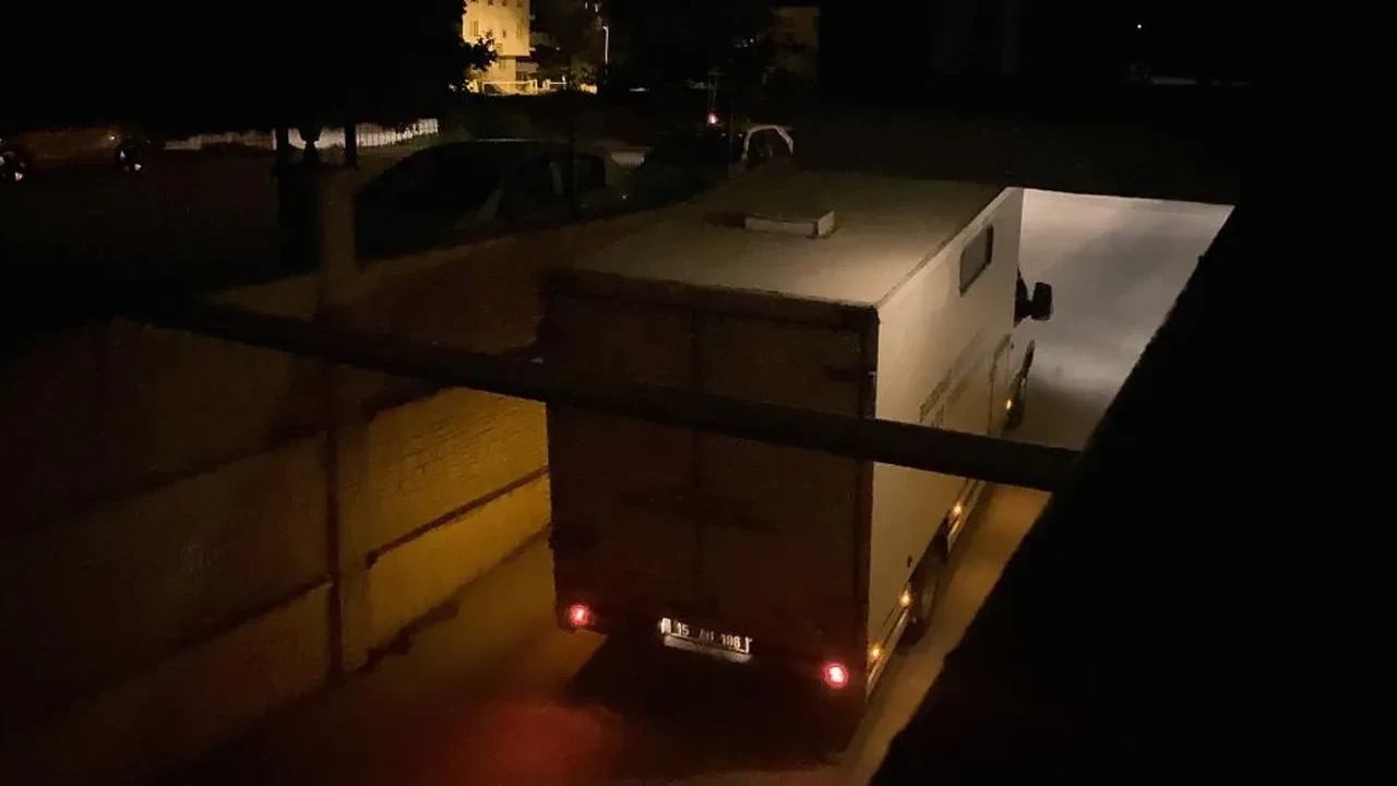 Burdur'da kan donduran cinayet! 22 yaşındaki kadın, davalık olduğu adamın eşini katletti