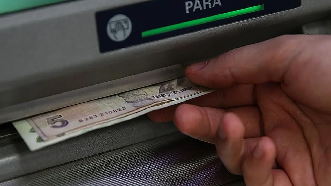Emeklilikte kademe ve asgari ücret zammı bekleyenler dikkat! İsa Karakaş açıkladı!