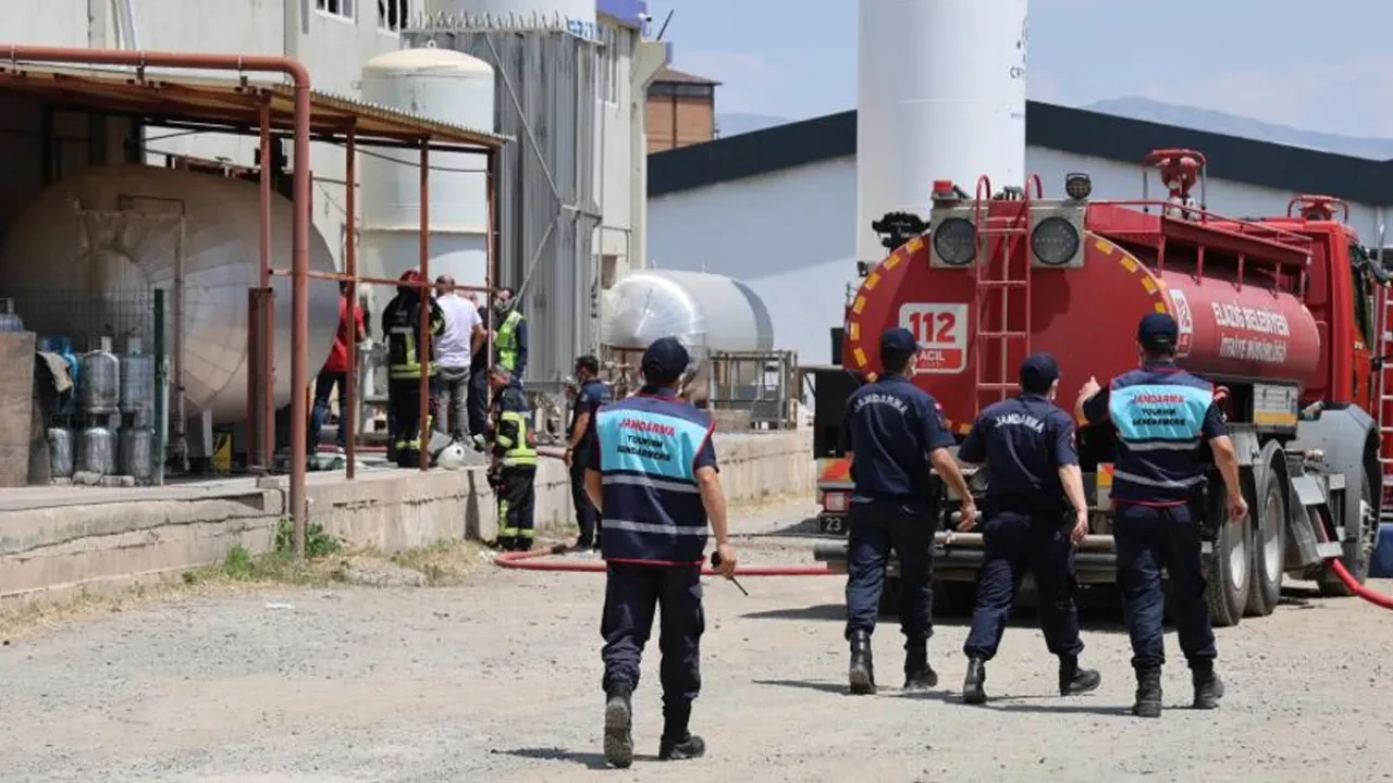 Gaz dolum tesisinde patlama! Bölgeye çok sayıda ekip sevk edildi