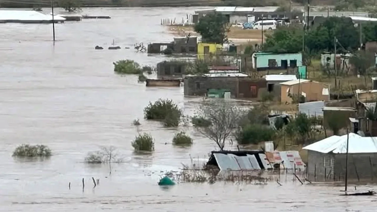 Güney Afrika'da kar ve sel faciayı beraberinde getirdi! Çok sayıda ölü var