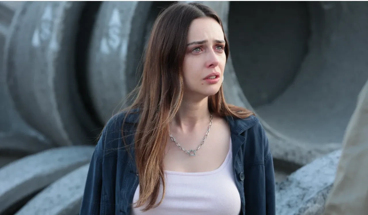 Sürgünler dizisinin Suna'sı Afra Karagöz oldu