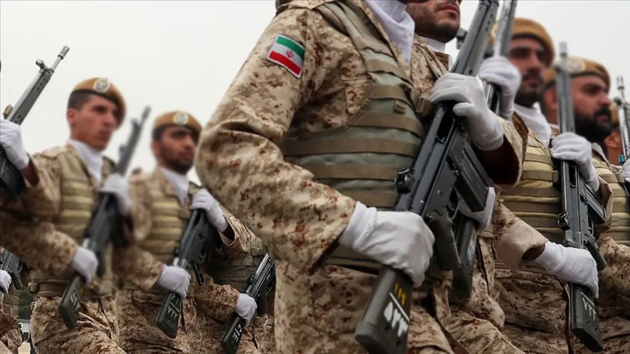 ABD ve İsrail tehditlerine karşı İran'dan 'bir dizi tatbikat' hamlesi: Düşman hareketlerine odaklanılacak