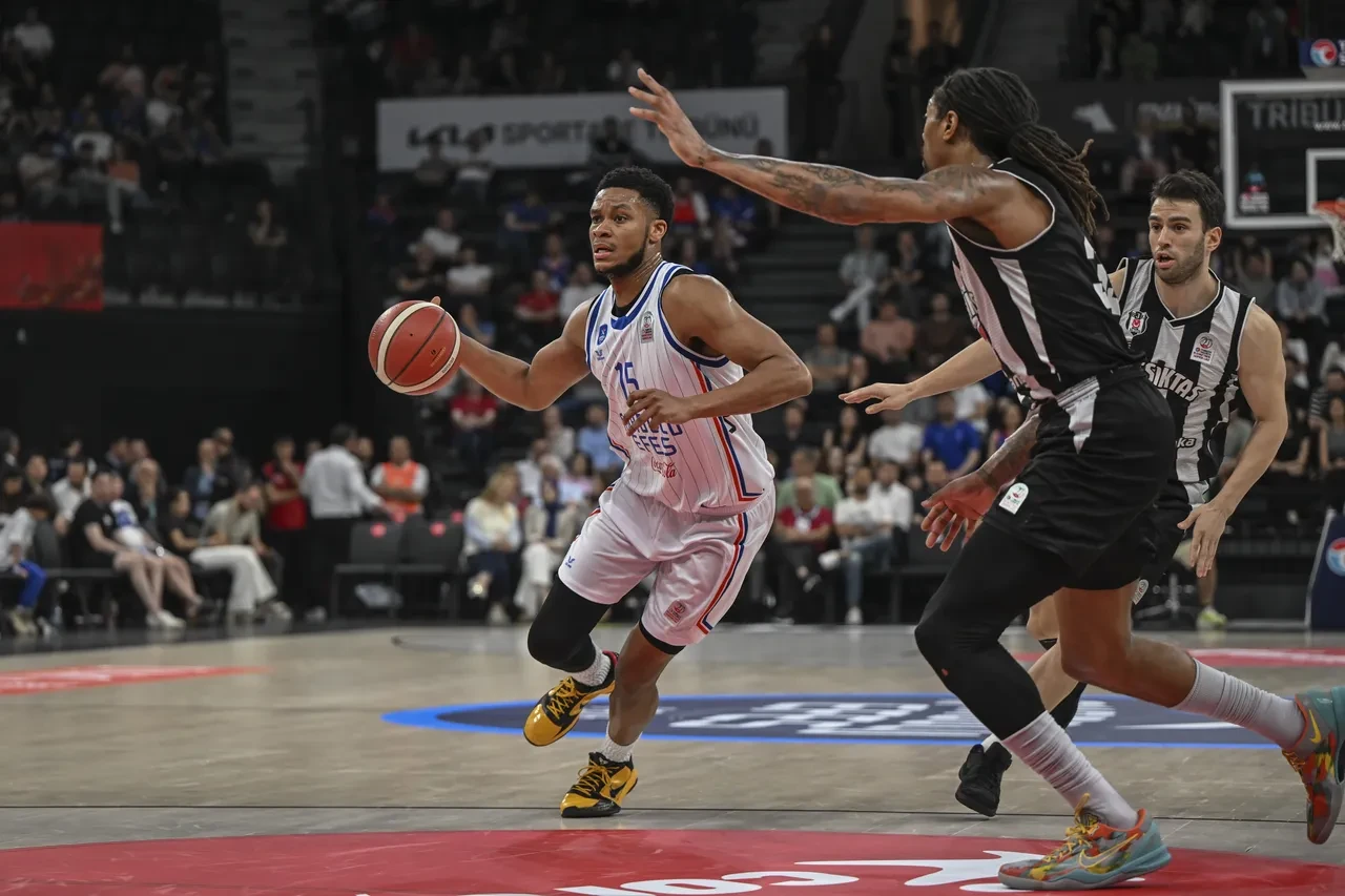 Anadolu Efes Beşiktaş maçı hangi kanalda, saat kaçta? Yarı final serisinde dördüncü maç