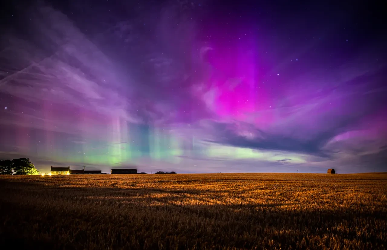 Güneş'te dev bir delik açan patlama! Parçacık fırtınası Dünya'ya geliyor, tarih verildi