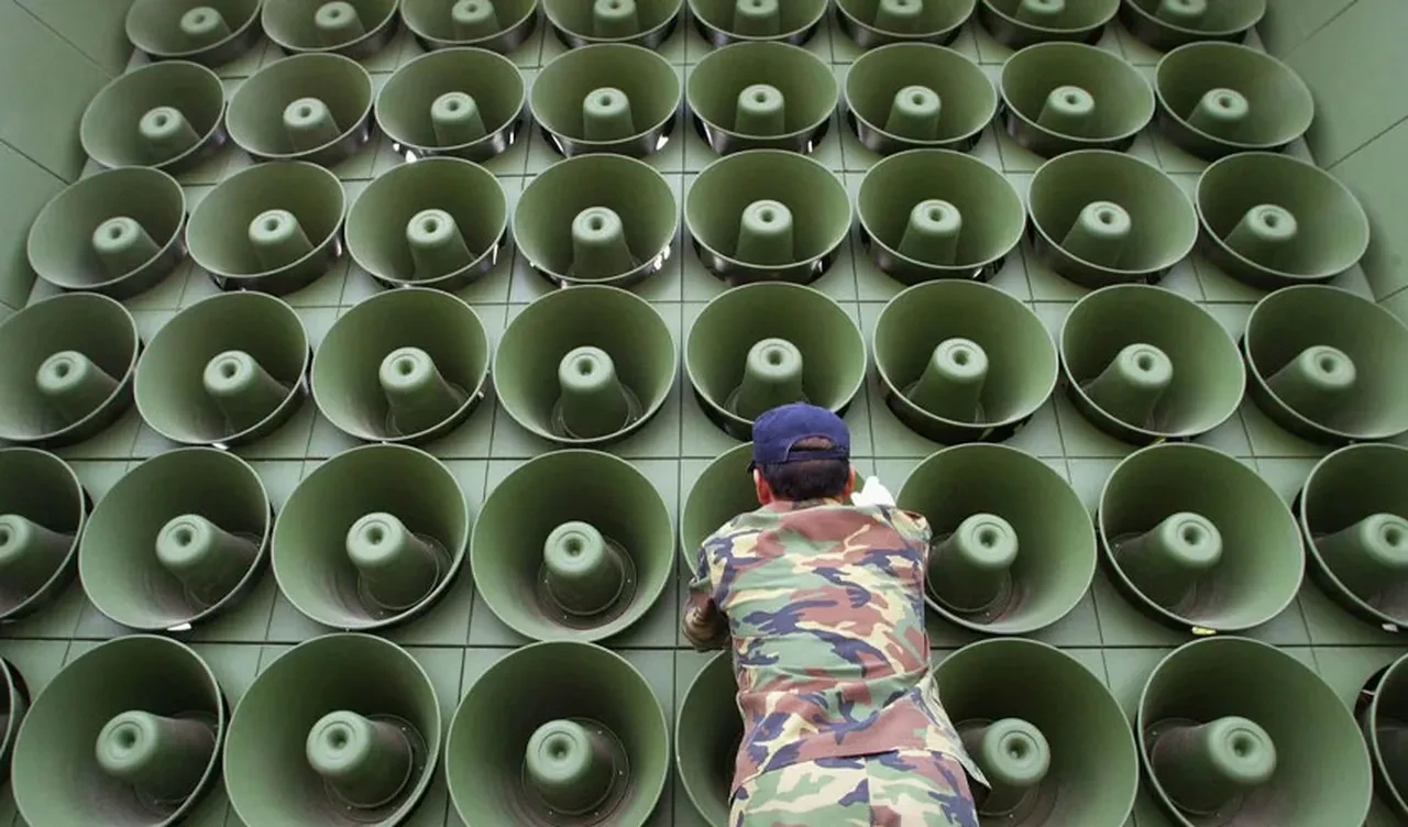 Güney'den sonra Kuzey Kore'de hoparlörleri susturdu! Propaganda yayınları sonlandı