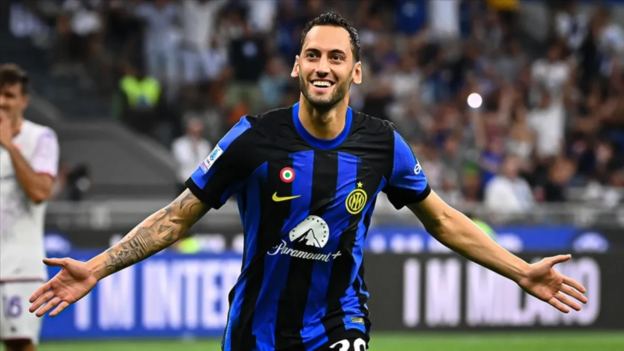 Hakan Çalhanoğlu transferi bitiyor mu? Yeni takımı için dikkat çeken iddia