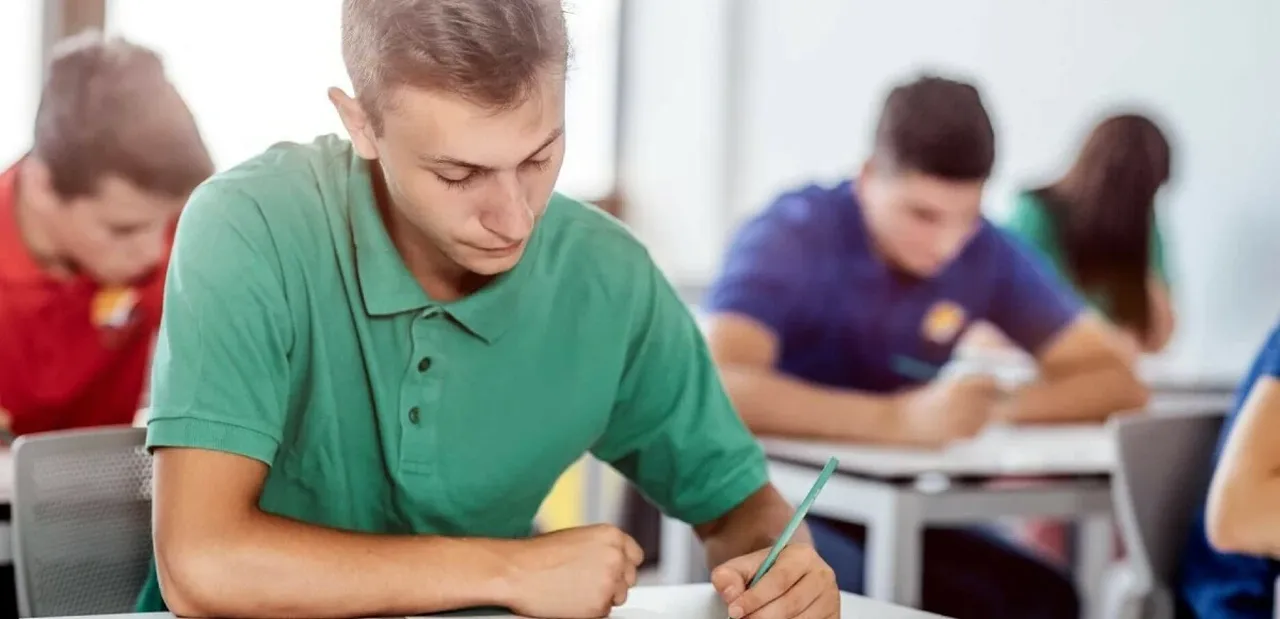 LGS'de kalem silgi veriliyor mu? Sınava alınması yasak olan eşyalar duyuruldu