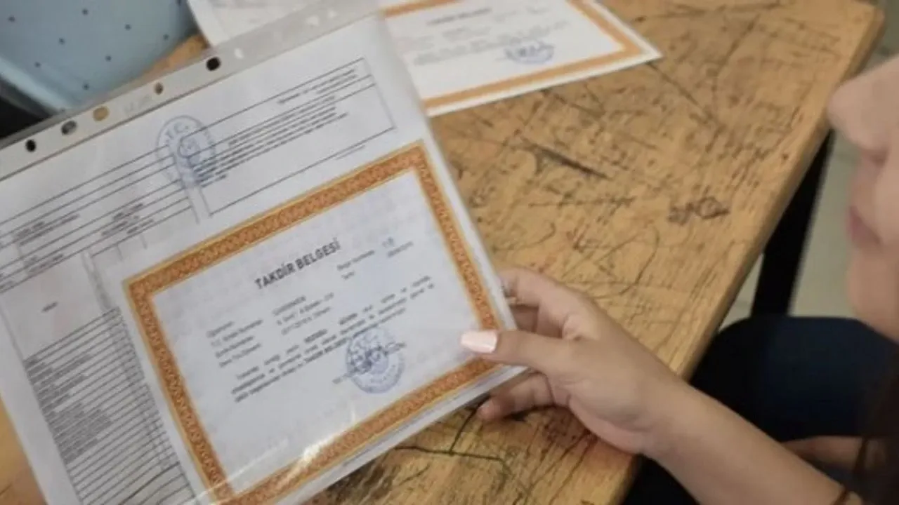 Ortaokul ve lise takdir ve teşekkür puanı nasıl hesaplanır?