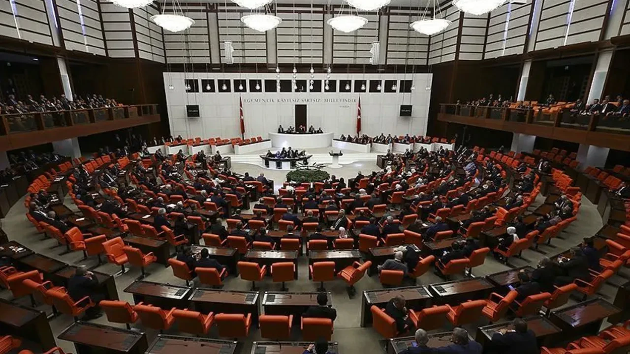 TBMM Başkanlık Divanı ve komisyon üyeleri belirlendi