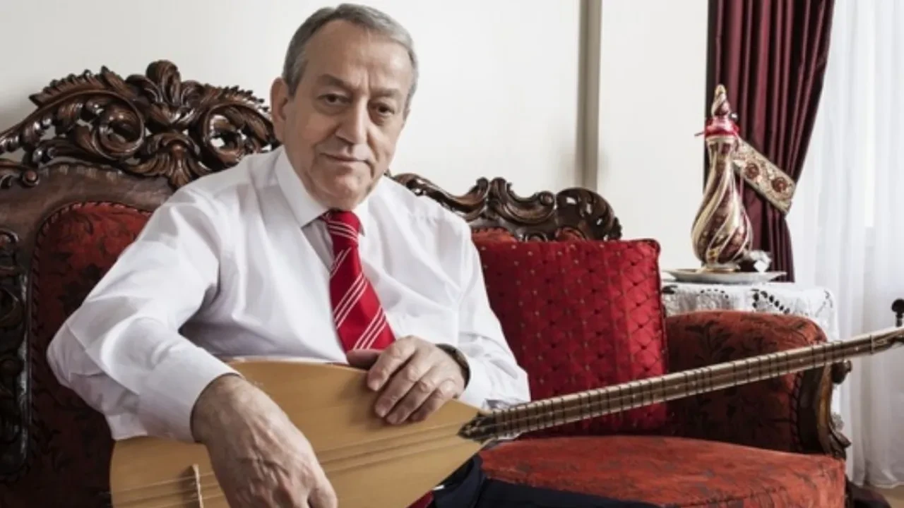 Türk halk müziği sanatçısı Mehmet Erenler sevenlerini korkuttu! 