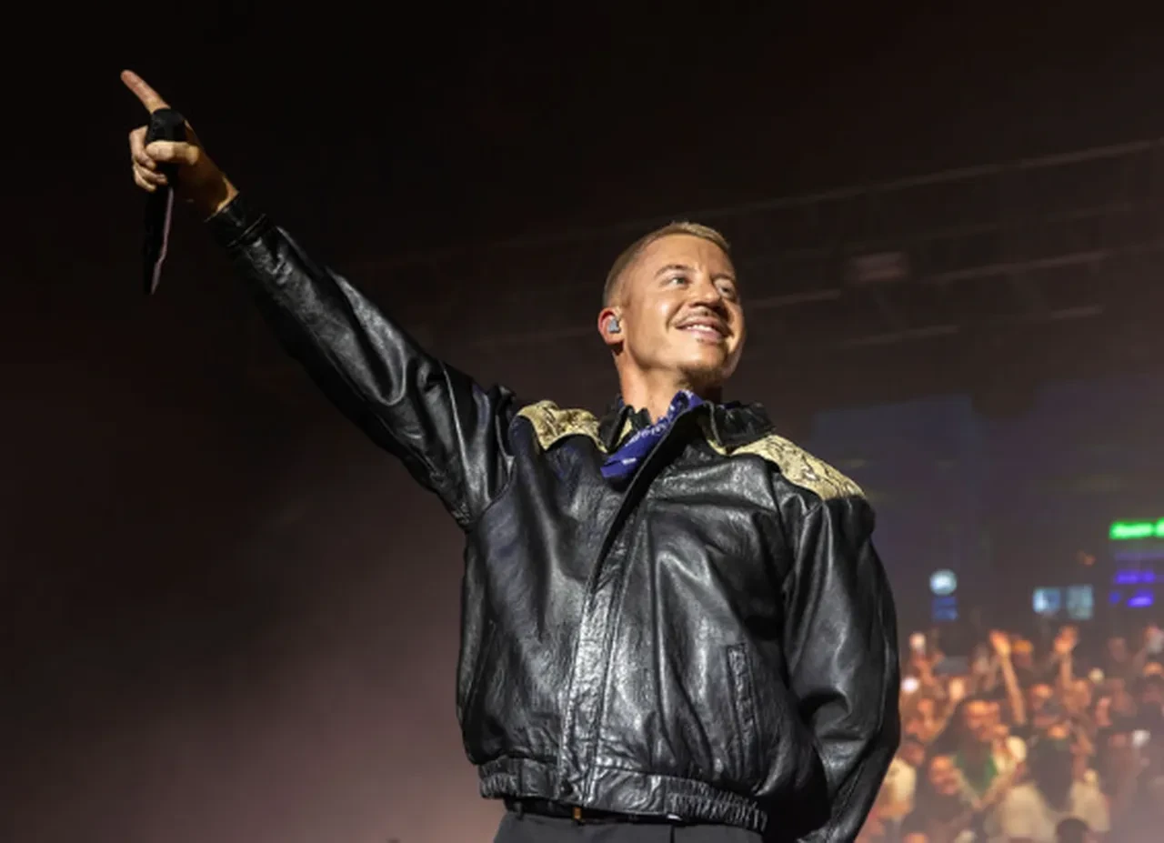 Ünlü rapçi Macklemore evine girince büyük panik yaşadı! Milyon dolarları çalındı