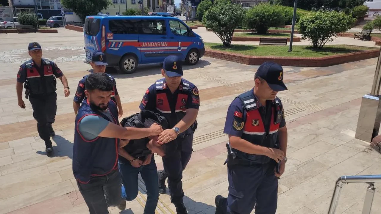 Aydın'da kan donduran vahşet! Akrabasını tornavida ile katletti