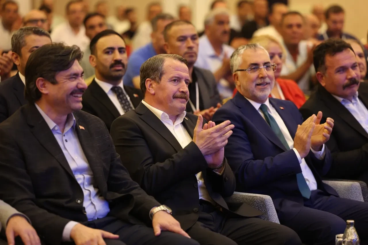 Bakan Işıkhan’dan istihdam müjdesi: 1 milyondan fazla kişi iş sahibi olacak