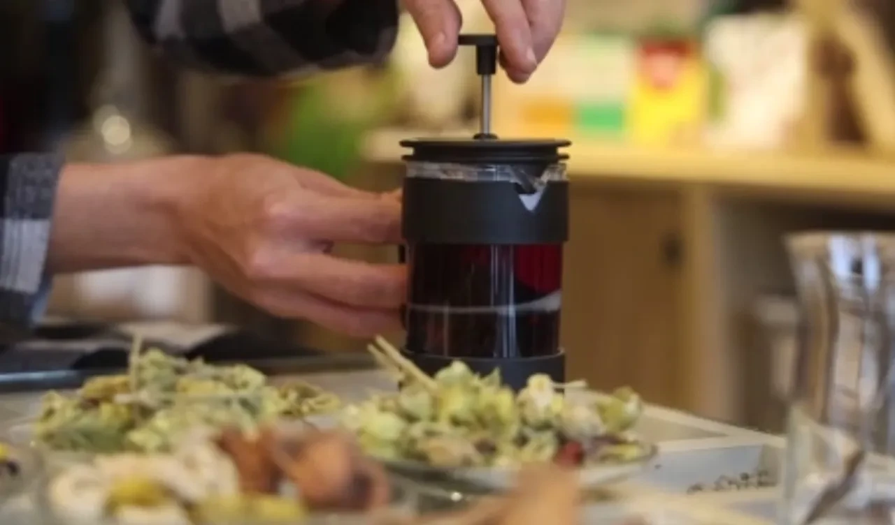 Bitki çayı kullanırken dikkat! Uzmanlar gizli tehlikeye karşı uyardı