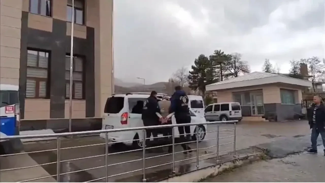 Cinayet zanlısı yıllar sonra İran'da yakalandı